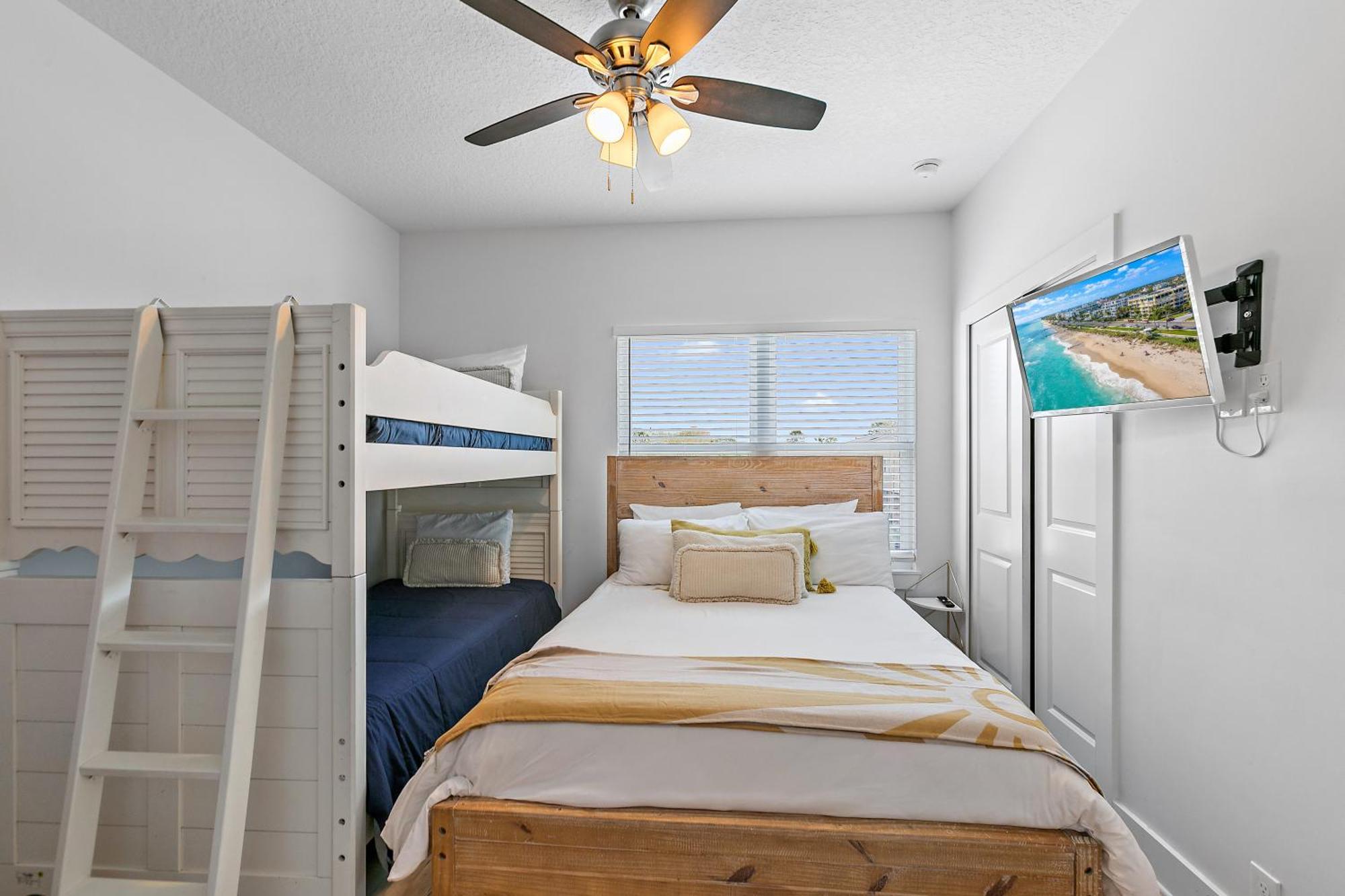 Few Steps To Ocean-4 Beach Cruisers & Free Parking & Private Backyard Jacksonville Beach Buitenkant foto